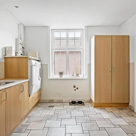 Amazing In With Kitchen