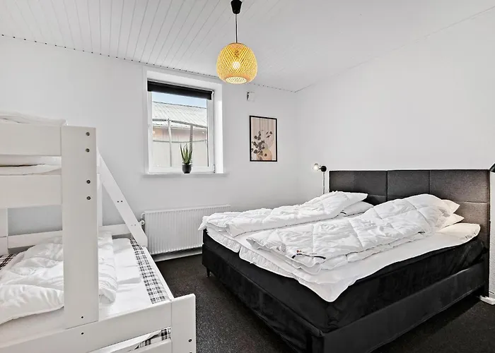 Amazing In With Kitchen Holiday home *